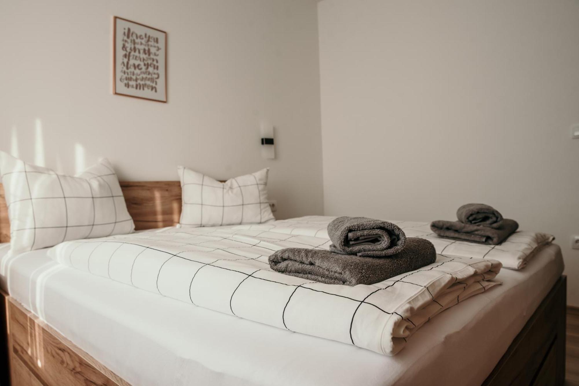Apartman Krznaric Zupanja Bagian luar foto