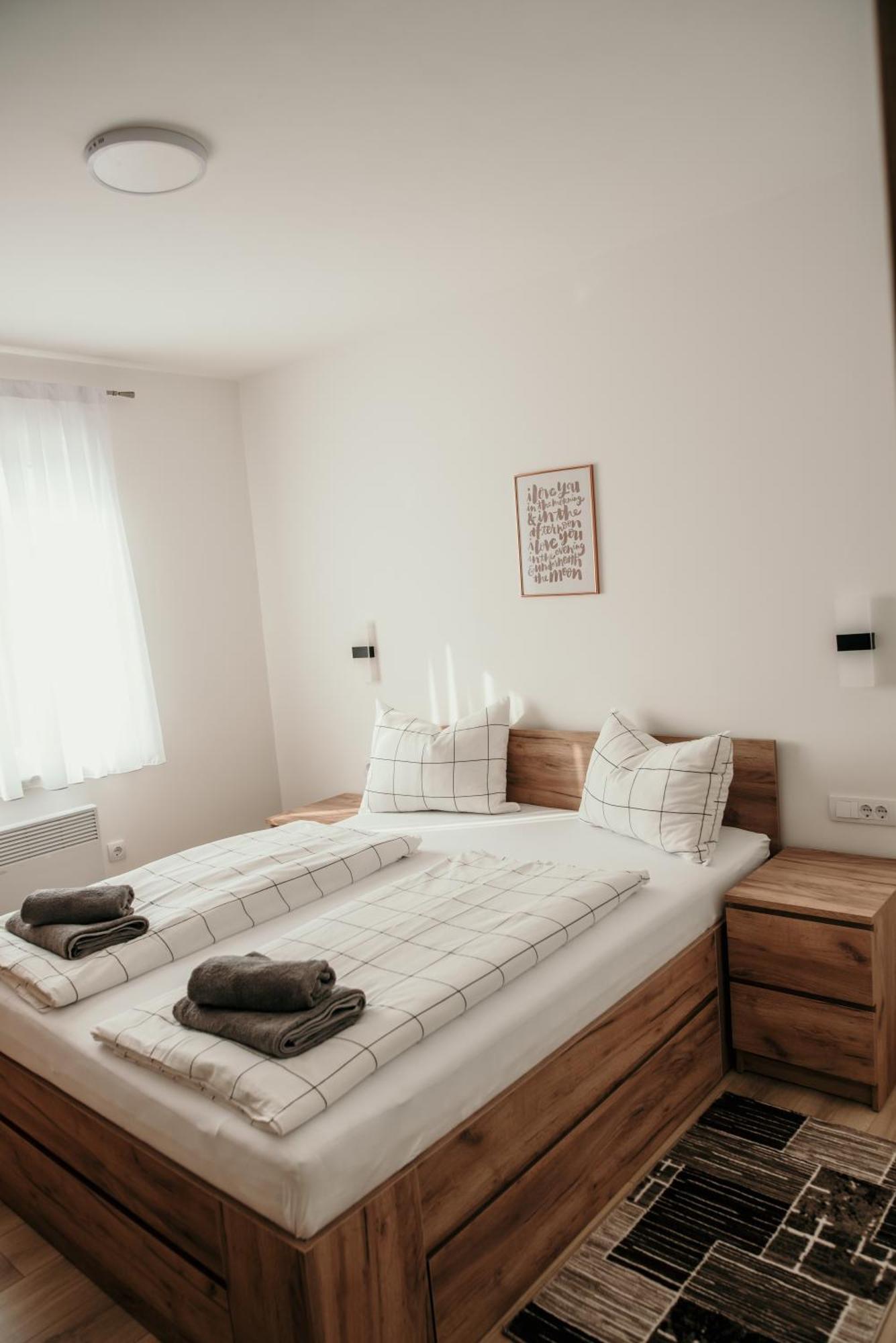 Apartman Krznaric Zupanja Bagian luar foto